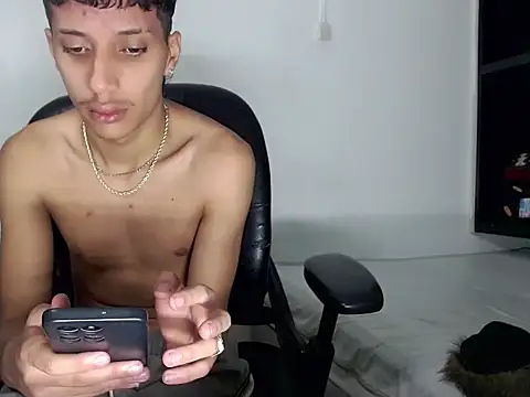 brayan__hot__ live XXX chat