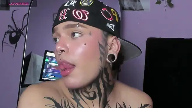Cliffortt live XXX chat
