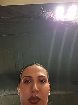 LaylaBlakes Adlı Modelin Canlı XXX Sohbeti