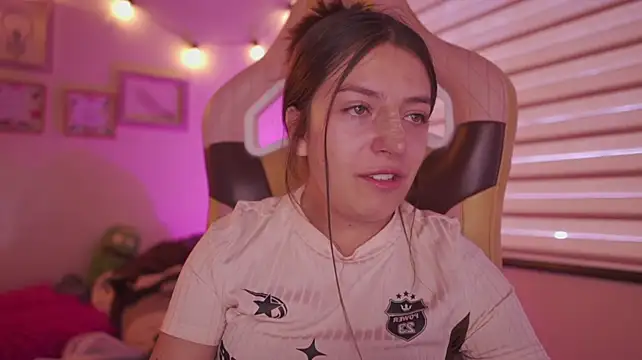 milly_kenner XXX чат на живо