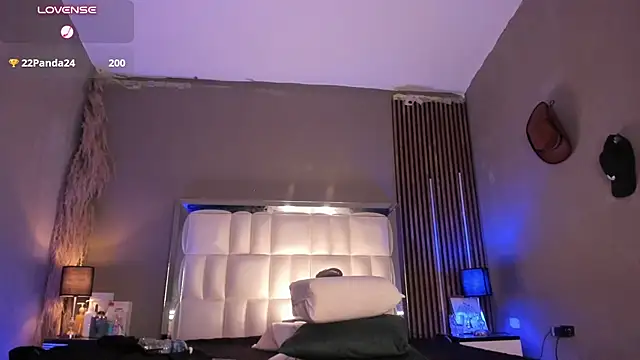Niicky1_ élő XXX-chatje