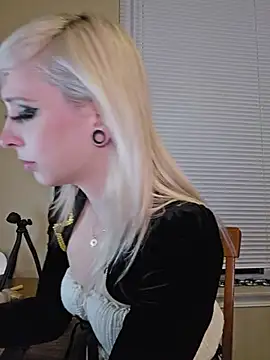 XXX chat uživo modela AmethystFoxx