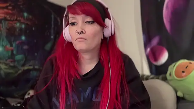 Chat +18 de FRRANNKIE ao vivo