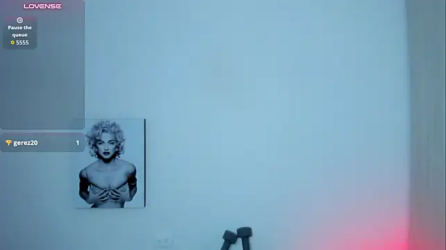 Millie_bobby Chat XXX in diretta