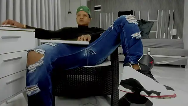 XXX chat uživo modela master_jens