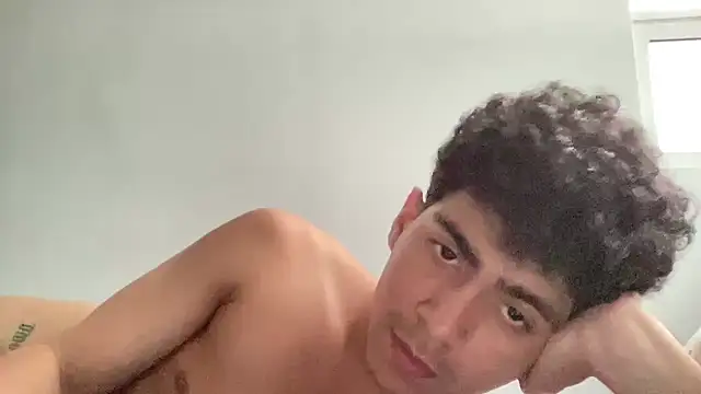 WildLogan's Webcam Show