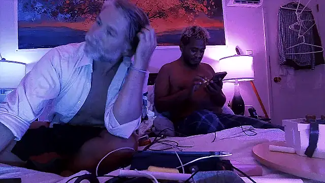 LINYguy élő XXX-chatje