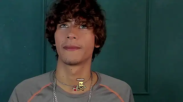 derek_blake Adlı Modelin Canlı XXX Sohbeti
