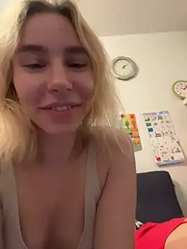 Alexa15952 XXX чат на живо