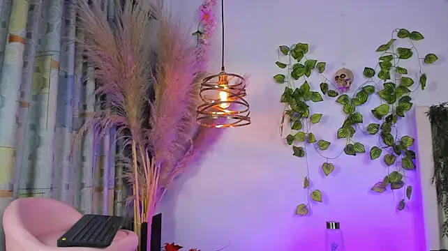 Quiinn_bx's Live XXX Chat