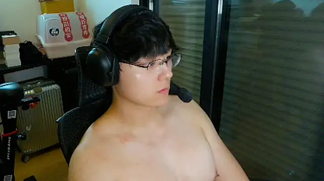 Tkcqcc Chat XXX in diretta