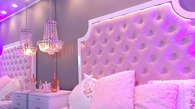 MillaJames_ live XXX chat