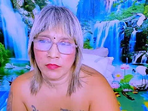 Chatroom XXX en direct de indianroxy
