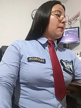 Queen_linda1 Adlı Modelin Canlı XXX Sohbeti