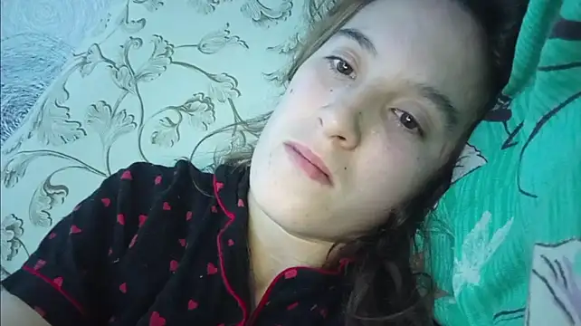 ElyseLegget's Live XXX Chat