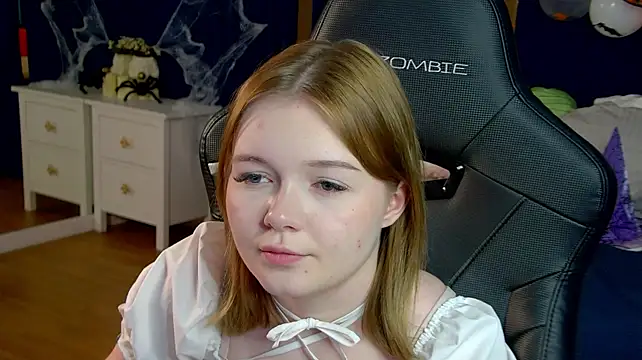 ElinaVale live XXX chat