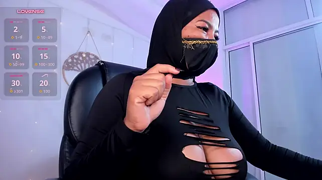 Chat +18 de dalia_aisha ao vivo