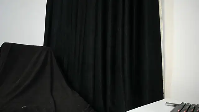 צ'אט XXX בשידור חי של savylisa