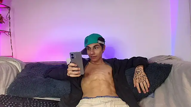 Chatroom XXX en direct de HarryLaurent18