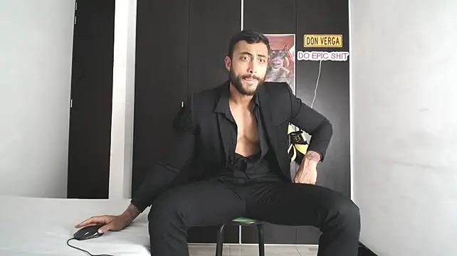 ClayBrown Chat XXX live