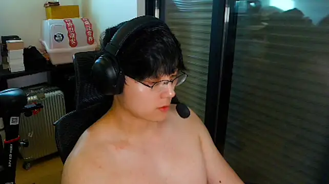 Tkcqcc – Naživo XXX chat