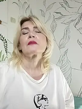 Catty_Lady XXX чат на живо