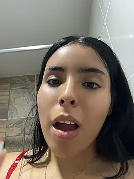 LovelyEyess' Live XXX Chat