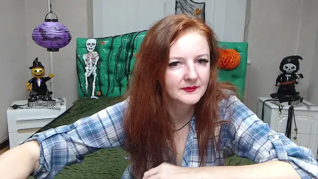 Pokazy przed kamerką – MeganPirs