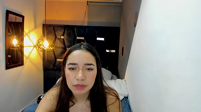 Emily__parker__ live XXX chat