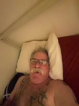 Caesar_Baxter Adlı Modelin Canlı XXX Sohbeti