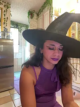 TranSexualJade95 XXX чат на живо
