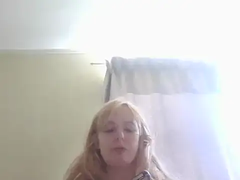Valenciaishorny live XXX chat