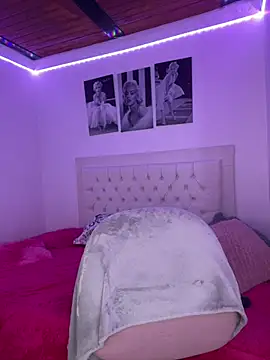 Brenda_Kiss_ live XXX chat