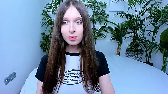 dark_k1tty XXX чат на живо