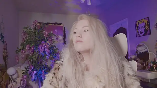 Talulaa: вебкам-шоу