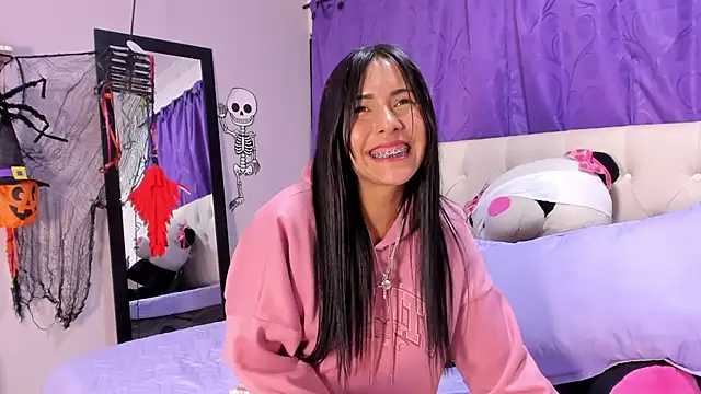 XXX chat uživo modela VelvetRosss