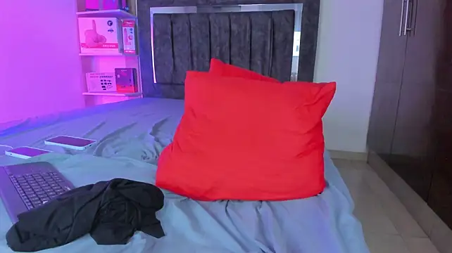 StevenSmith18 – Naživo XXX chat