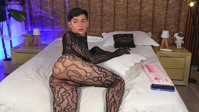 Maxi_little Live XXX-chat