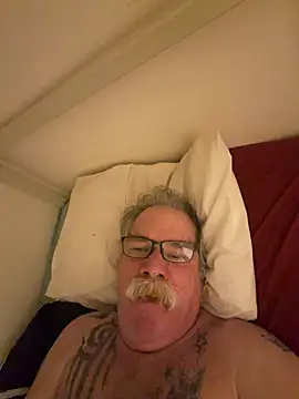 Živý XXX chat Caesar_Baxter