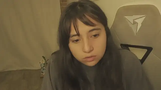 EmmitaGarcia Chat XXX in diretta