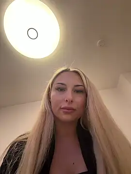Czat XXX na żywo – SarahWildy