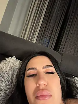 Andrestarr Adlı Modelin Canlı XXX Sohbeti