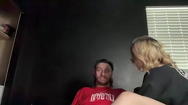 hungandcloudy live XXX chat