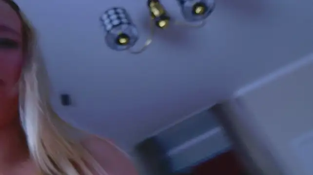Show modela LiyaKitty na web-kameri