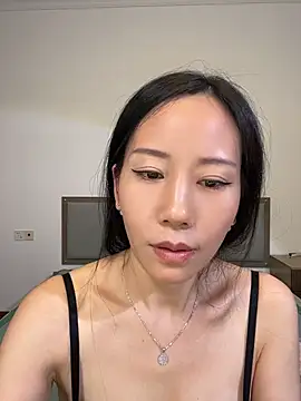 Natsume81's Live XXX Chat