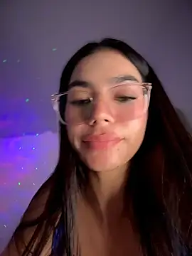 Czat XXX na żywo – Eveliin_ruiz
