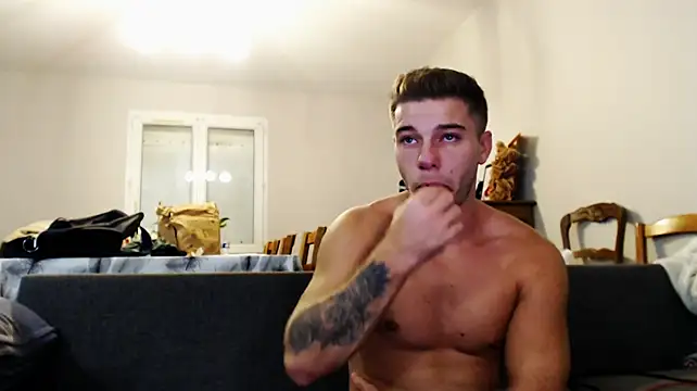 Elkafit28's Live XXX Chat