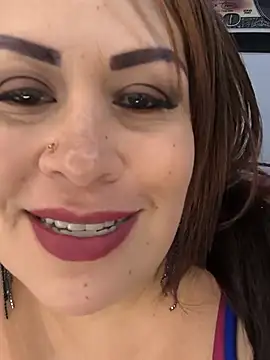 Natymendoza998's Live XXX Chat