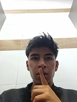 ZaneHoward 라이브 XXX 채팅