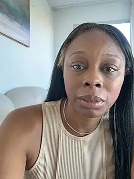 Dreamytif's Live XXX Chat